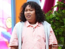 Cerita Marshel Widianto Bawa Pulang Pohon Bekas Properti Syuting untuk Natal di Rumah