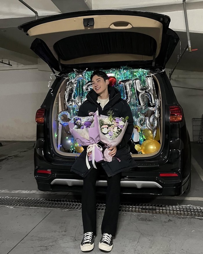 Namanya pun mulai dikenal publik setelah memerankan karakter Lee Hye Young dalam serial Netflix Love Alarm (2019-2021). Berkat perannya tersebut, Jung Ga Ram menerima banyak cinta dari penonton./ Foto: instagram.com/rram_iiii