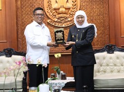 Kunjungi Khofifah, Andra Soni Dorong Kerja Sama Bank Banten dan Bank Jatim