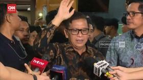 VIDEO: Hasto Bantah Kesaksian Saiful Bahri: Tidak Ada Dana dari Saya