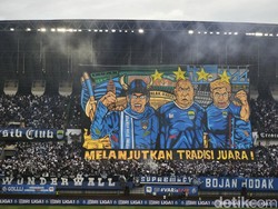Koreografi Persib Juara dari Bobotoh di Stadion GBLA