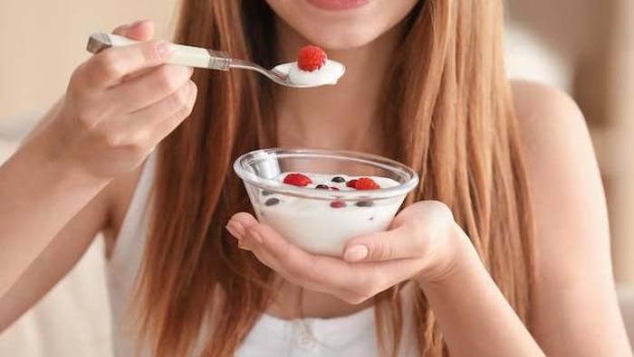 img-title Rutin Konsumsi Yogurt Setiap Pagi untuk Sarapan, Ini Manfaatnya untuk Tubuh Menurut Penelitian