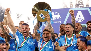 Liputan Olahraga CNN Sport : FOTO: Sudahi Perlawanan Inter Milan, Napoli Raih Scudetto Keempat