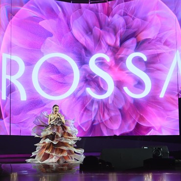 Lirik Lagu Sakura - Rossa