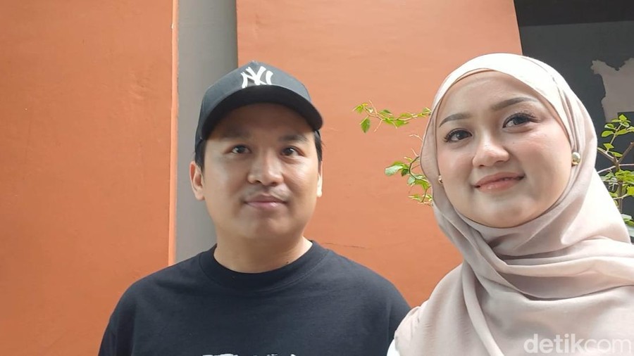 Ate bersama calon istri, Allysa Fatkhia.