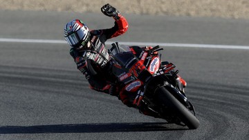 Berita Panas dari Dunia Sport CNN : Hasil MotoGP Inggris Penuh Drama: Bezzecchi Menang, Marquez Ketiga