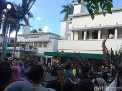 Antusiasme Warga di Surabaya Vaganza 2025, Ini yang Perlu Dievaluasi
