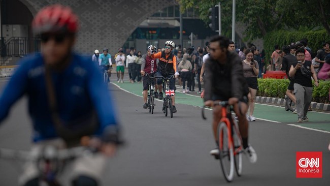 CFD Jakarta Tetap Berjalan, Gubernur Pramono Cek Situasi di Lapangan Hari Bebas Kendaraan Bermotor (HBKB) di Jakarta tetap berjalan meski sepi, Gubernur Pramono Anung pantau penyelenggaraan dan perbaikan akomodasi umum.