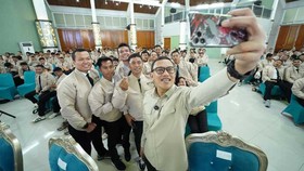 Karding: Peluang Kerja di Luar Negeri Secara Legal Sangat Besar
