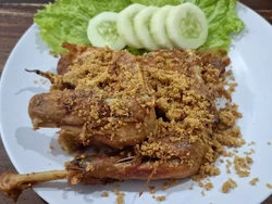 Ayam Goreng Widuran Dapat Rating 4,4 di Google, Begini Review Pelanggan