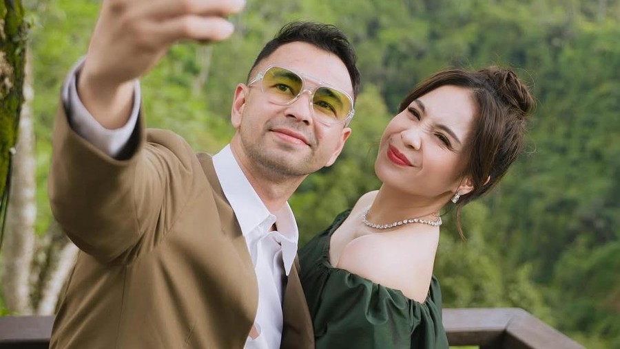 Daftar Tarif Endorse Artis Indonesia Paling Mahal&comma; Nomor 1 Bukan Raffi Ahmad