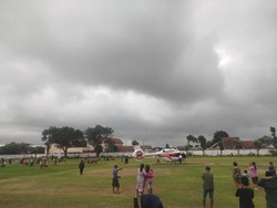 Saat Helikopter Gudang Garam Mendarat Darurat di Jombang gegara Cuaca
