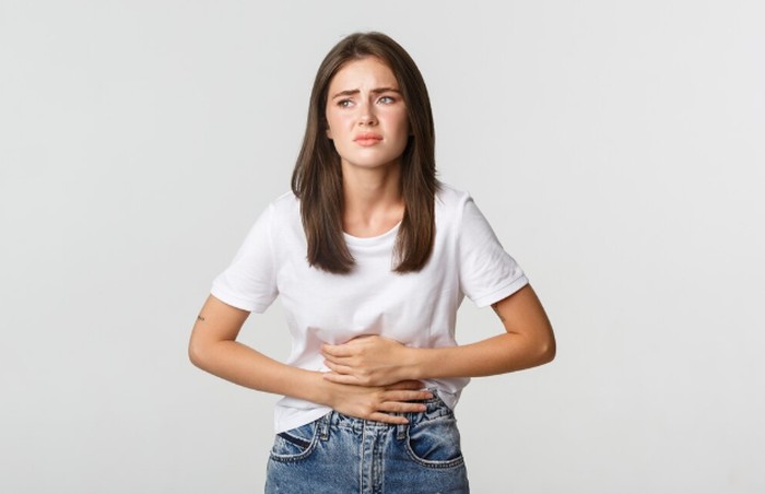 Sakit perut/Foto: freepik.com/benzoix