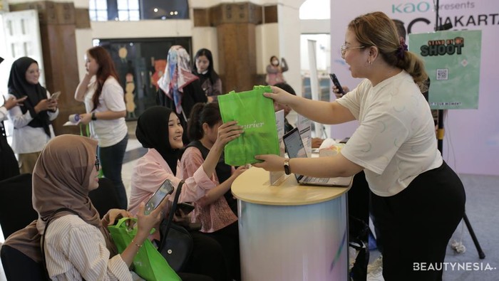 Keseruan Roadshow 