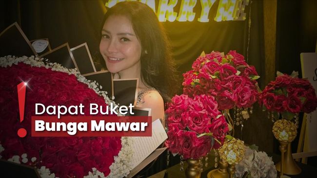 3 Tahun Cerai, Mawar AFI Pamer Momen Romantis Dilamar Pacar Baru