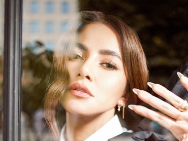 img-title Pesan Dewi Sandra Saat Olla Ramlan Lepas Hijab vs Sosok Suami Amanda Rawles