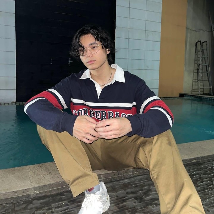 <p>Raoul yang sering kali mengunggah foto dirinya sendiri pun kerap mencuri perhatian publik. Pasalnya, tak sedikit netizen yang membanjiri kolom komentar Raoul dengan pujian. (Foto: Instagram@raoulsalim)</p>