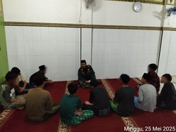 10 Remaja Tawuran di Jakbar Dibina Polisi Lewat Pesantren Kilat