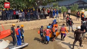 VIDEO: 2 Orang Tercebur Saat Uji Coba Perahu Cepat, 1 Tewas, 1 Hilang
