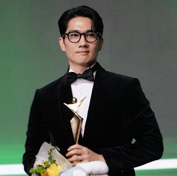 Keluar dari Zona Nyaman, Aktor Um Tae Goo Siap Jadi MC untuk Variety Show Baru