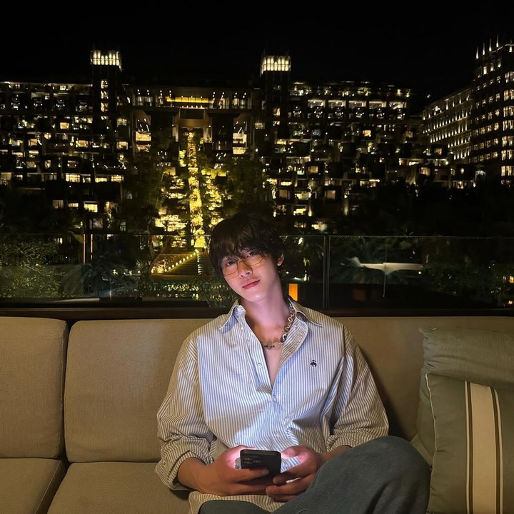 <p>Bali rupanya masih menjadi tempat liburan favorit artis Korea Selatan. Tahun ini, Pulau Dewata disambangi artis Negeri Ginseng, seperti Woo Do Hwan hingga Ahn Hyo Seop. (Foto: Instagram @imhyoseop)</p>