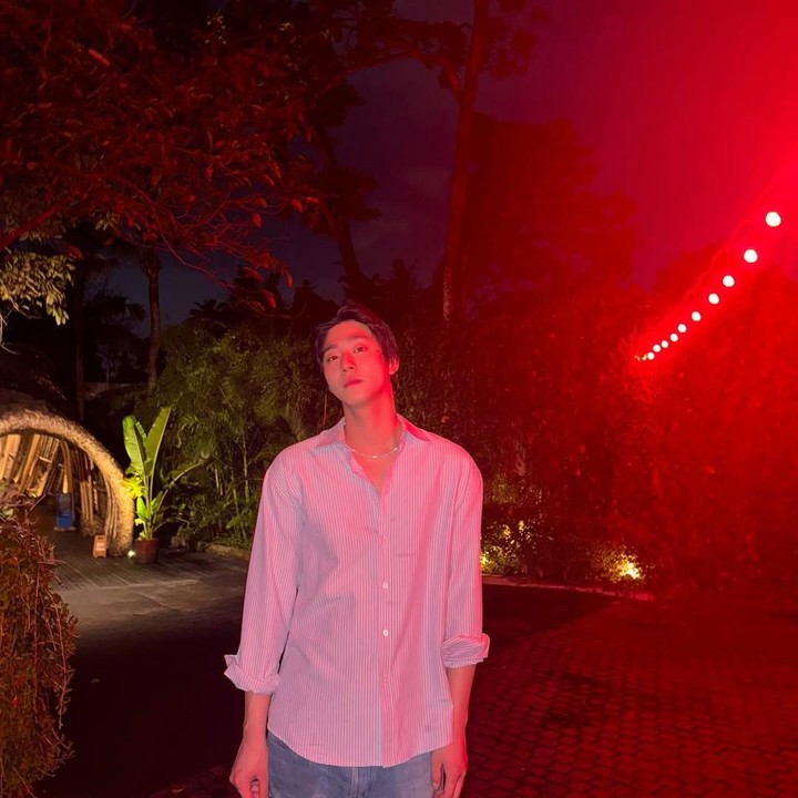 <p>Dalam unggahannya, Ahn Hyo Seop, menulis caption "Charging", yang menunjukkan bahwa liburannya kali ini untuk istirahat dan mengisi kembali energi. (Foto: Instagram @imhyoseop)</p>