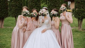 Mengenal Arti Bridesmaid, Asal-usul, dan Tugasnya dalam Pernikahan