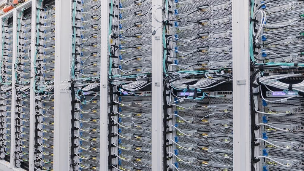 Kapasitas Data Center di Indonesia Ditarget Tembus 1,65 GW Akhir 2026