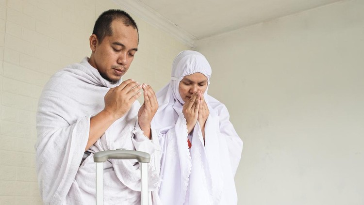 Ilustrasi Suami Istri Haji/ Umrah Ilustrasi Suami Istri Haji/ Umrah