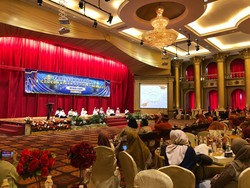 Kepala SMPN 28 Batam-Bendahara Panitia Klarifikasi Acara Perpisahan di Hotel