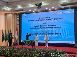 Dilantik, Bupati Serang Zakiyah Janji Bereskan Masalah Pengelolaan Sampah