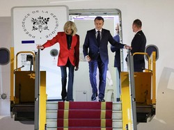 Video Macron soal Ditoyor Brigitte: Saya Bercanda dengan Istri