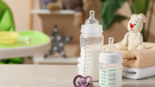 10 Rekomendasi Botol Susu Bayi Terbaik yang Aman