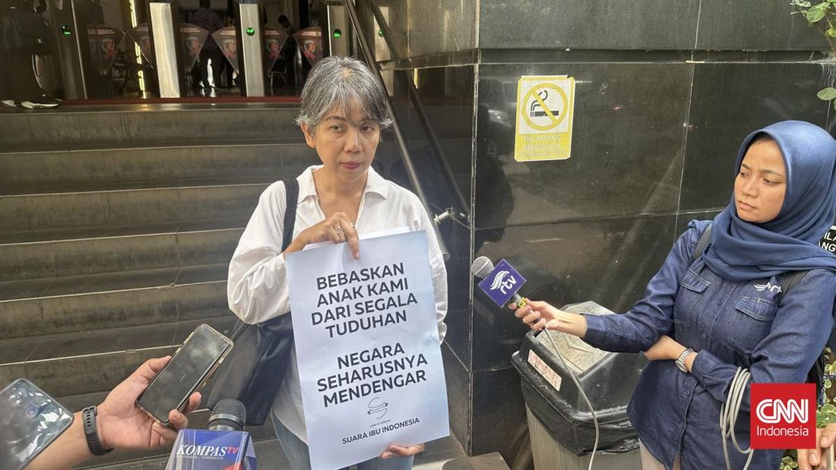 Suara Ibu Indonesia Desak Polisi Bebaskan 16 Mahasiswa Tersangka Demo