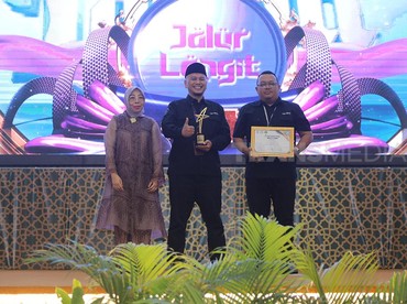 img-title TRANS7 Raih 3 Penghargaan di Ajang Anugerah Syiar Ramadan 2025