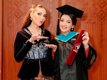 Sister Goals! 7 Potret Kompak Tsania Marwa dan Gina Raihanah