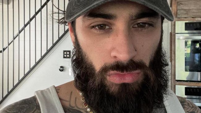 Potret Terbaru Zayn Malik Penuh Bewok Bikin Heboh