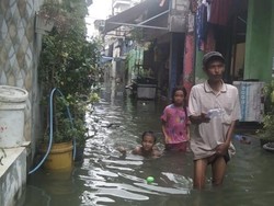 Banjir Rob Rendam Pesisir Surabaya, Ketinggian Capai 50 Cm