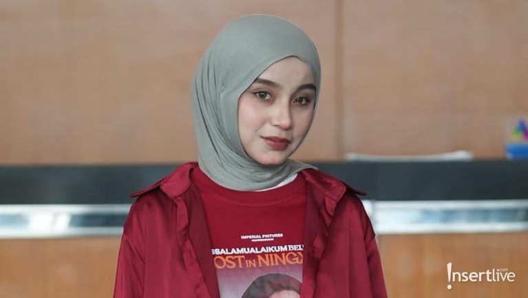 Dinda Regina Dinda Regina