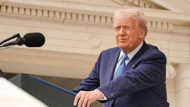 Pemerintahan Trump Tangguhkan Proses Visa Pelajar ke AS Pemerintahan Presiden AS Donald Trump menangguhkan penjadwalan bagi pelamar visa pelajar dan pertukaran sementara.