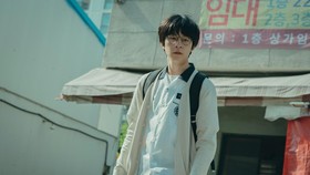 5 Drama Korea Dibintangi Hong Kyung, Weak Hero Class hingga Revenant