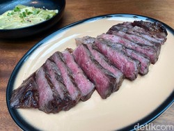 Gurita Panggang dan Wagyu Ribeye Steak Spanyol Ada di Resto Ini