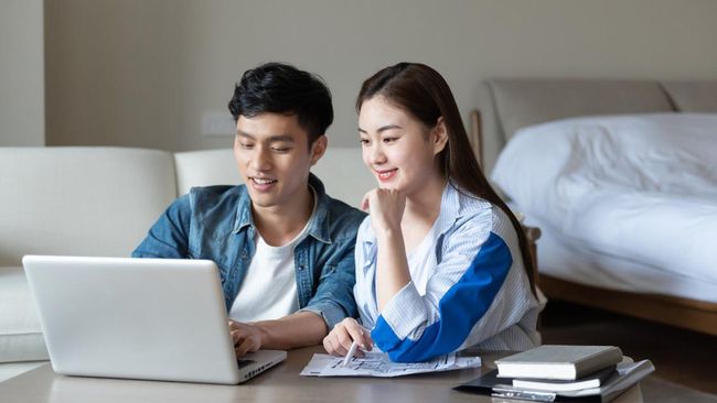 Bukan Tanpa Alasan, Ternyata Ini Penyebab Perempuan Lebih Utamakan Karier Pasangan