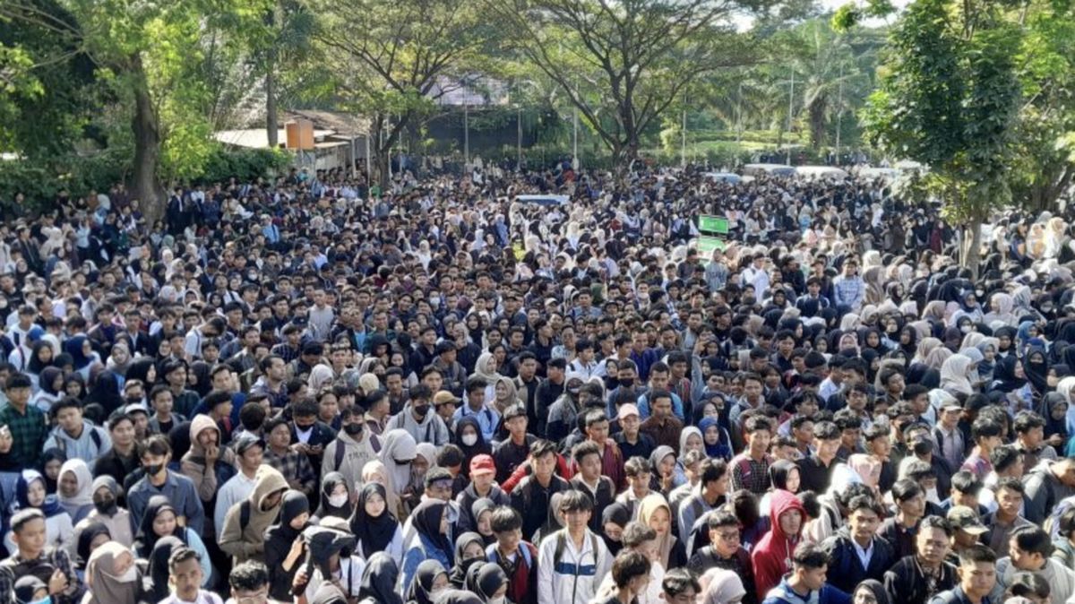 DPR Soroti Job Fair Cikarang Ricuh, Singgung Pengangguran Struktural