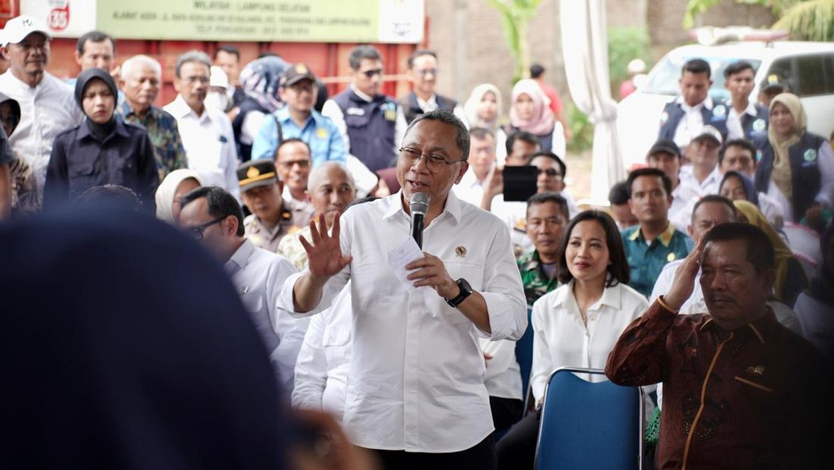 Menko Zulhas Bangga Kopdes Merah Putih Bumi Sari Lampung Beroperasi