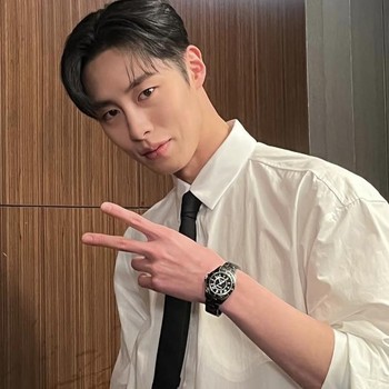 Agensi Umumkan Jadwal Keberangkatan Wajib Militer Aktor Korea Lee Jae Wook