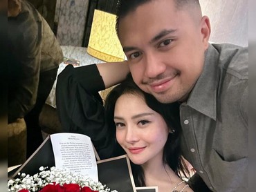 img-title Terpopuler: Detik-detik Pegawai BI Loncat Vs Calon Suami Mawar AFI Seorang Perawat