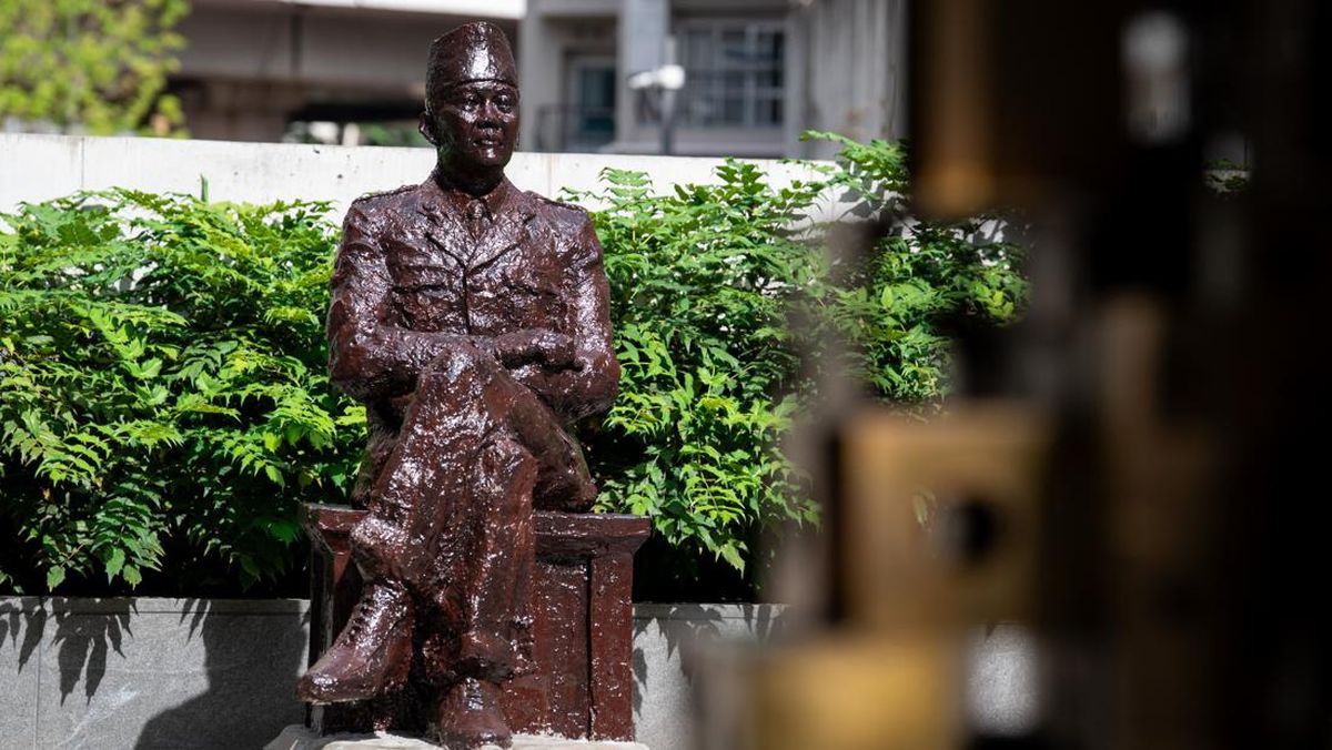 Puan Resmikan Patung Bung Karno di KBRI Tokyo