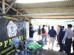 Polisi-Satpol PP Bongkar Posko Ormas di Kawasan Industri Cilegon