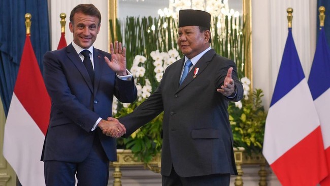 Prabowo Akan Temani Macron Kunjungi Akmil dan Candi Borobudur Hari Ini Presiden Prabowo dan Macron bakal kunjungi Akademi Militer dan Candi Borobudur.